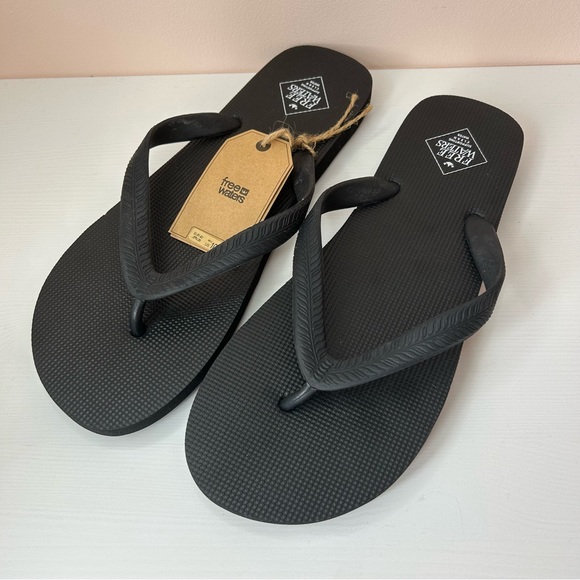 Free Waters Other - Free Waters Flip Flops Size UK 9 US 10 Black Tommy Sandals NEW